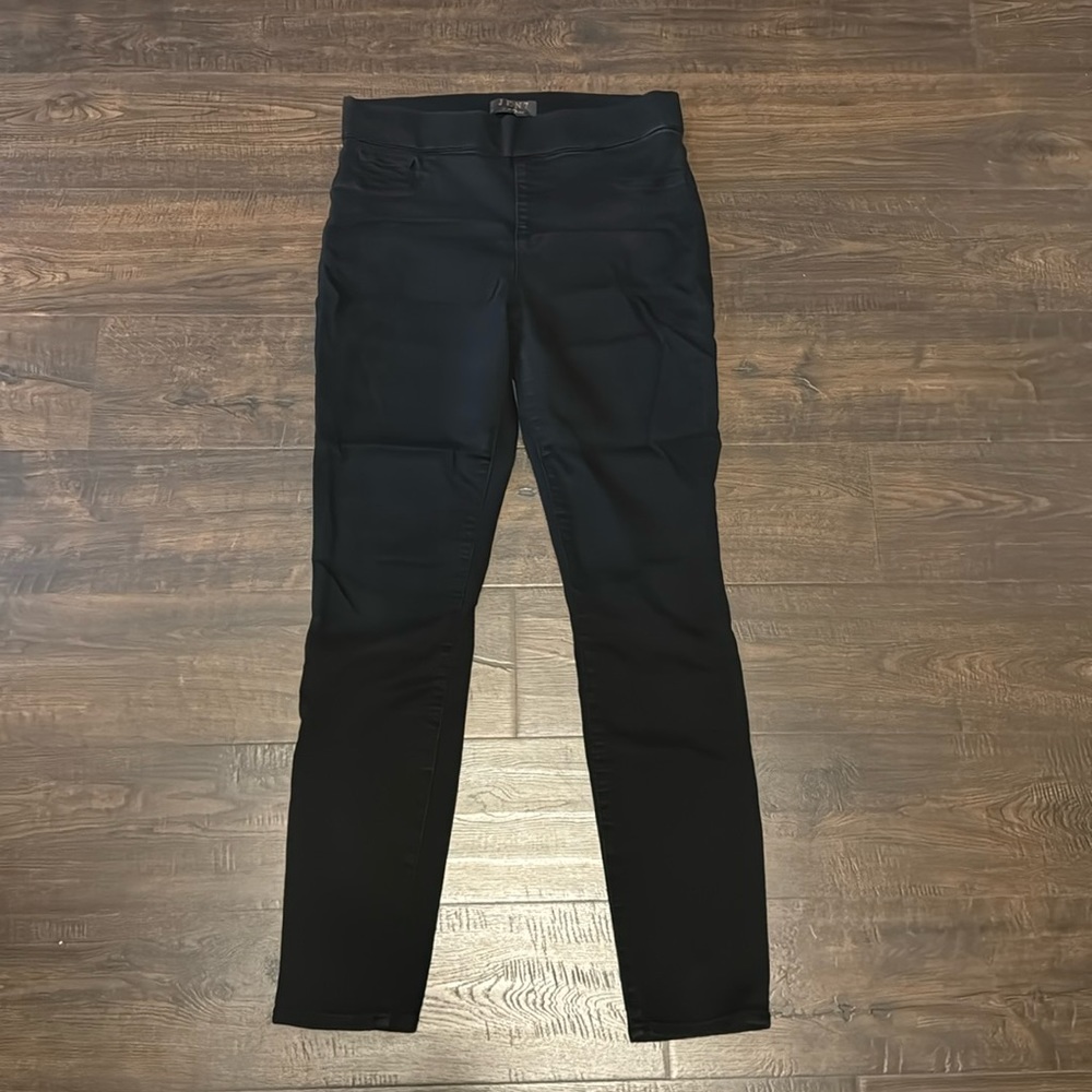 Black skinny jeans